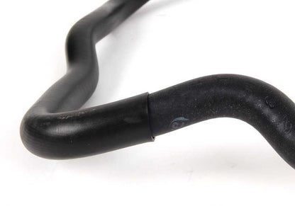Tubo di ventilazione OEM 17127508013 per BMW E65 ed E66. BMW originale.