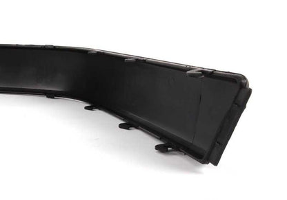 Moldagem lateral direita OEM 51118148816 para BMW E34 518i, 518G. Compatível com modelos produzidos entre 1989 e 1996. BMW de substituição original.