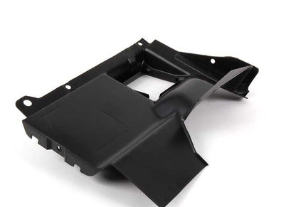 Conducto de aire izquierdo OEM 51718108303 para BMW E31 840i y 840Ci. Compatible con modelos automáticos y manuales. Original BMW.