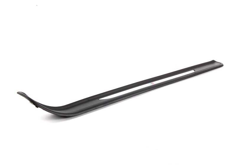 Embellecedor de entrada derecho OEM 51478046478 para BMW E92 y E93. Original BMW.