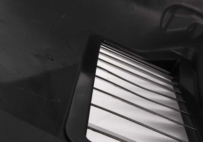 Lower right cover OEM 51717899816 for BMW 3 Series E90, E92, E93. Original BMW.