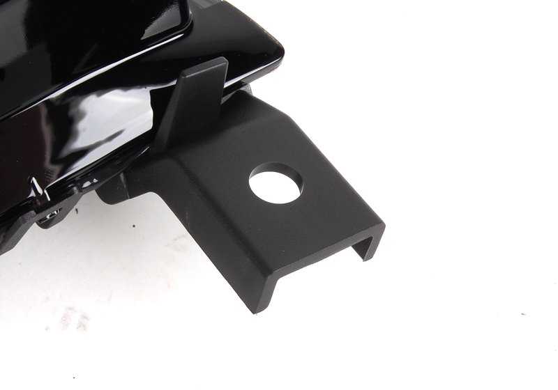 Antiniebla derecho OEM 63177199894 para BMW E90: 316d, 316i (modelos PR31, PR32, PR51, PR52, PF11, PF12, PF21, PF31, PF32, PF42). Compatible con versiones manual y automática. Original BMW.