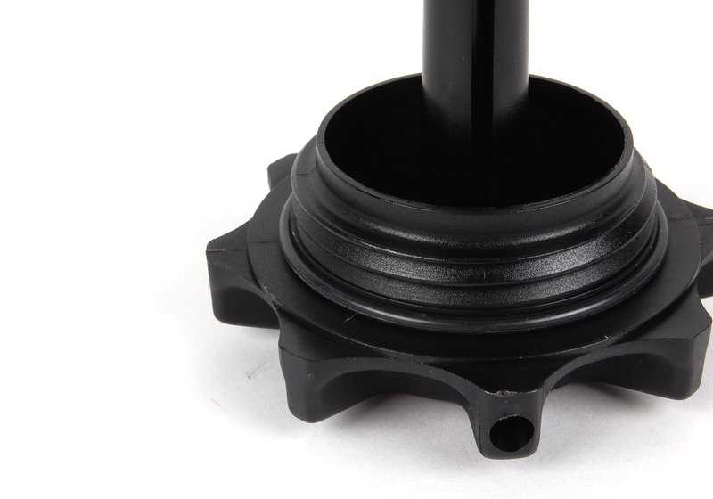 Cover for BMW E81, E82, E87, E88, E30, E36, E46, E90, E91, E92, E93, E28, E34, E39, E60, E61, E24, E63, E64, E32, E38, E65, E66, E84 , E83, E53, E85, E86, E52, Mini R50 (OEM 32416851332). BMW original