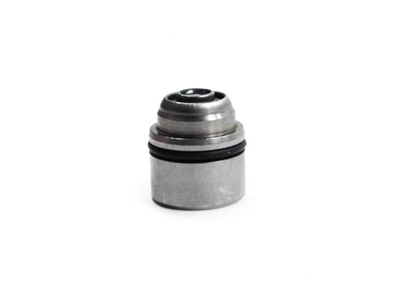 Válvula antirretorno OEM 11121706921 para BMW E39, E38, E53, E52. Pieza original BMW. Ideal para problemas de presión o retorno de aceite en el motor. Compatible con varios modelos Serie 5, Serie 7, X5 y Z8.