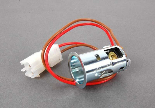 Toma de corriente con conector OEM 61346947184 para BMW E90, E91, E92, E93 (316d, 316i) todos los modelos compatibles. Pieza original BMW.