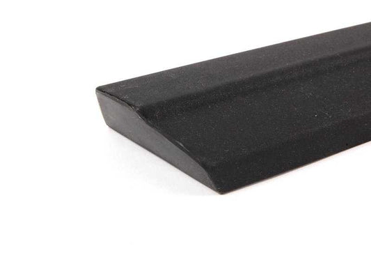 Moldura lateral puerta delantera derecha negra OEM 51131969202 para BMW Serie 7 E32. Pieza original BMW, reemplazo perfecto para moldura dañada o desgastada.