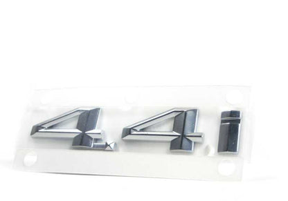 Emblema adhesivo lateral izquierdo OEM 51147008542 para BMW E53. Original BMW.