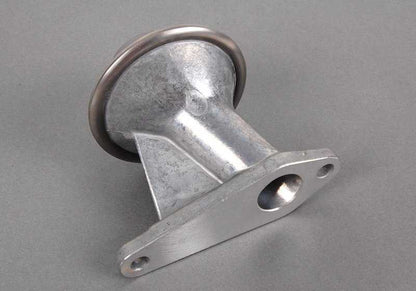 Tubo de admisión OEM 11411715264 para BMW E30. Original BMW.