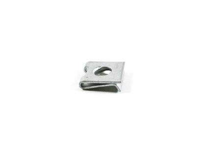 Nut di Chapa per diversi modelli/serie BMW (OEM 07129901664). BMW originale