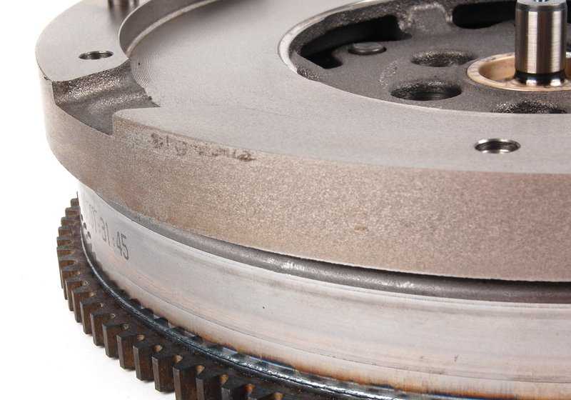 Volante bimassa para BMW E82, E88, E90, E91, E92, E93, E60N, E61N, E89 (OEM 21207590942). BMW original