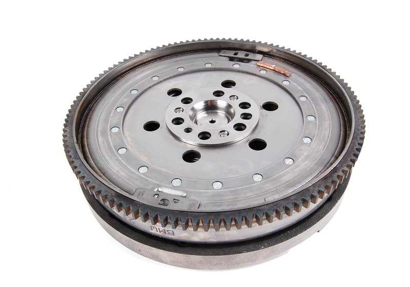 Volante bimassa para BMW E82, E88, E90, E91, E92, E93, E60N, E61N, E89 (OEM 21207590942). BMW original