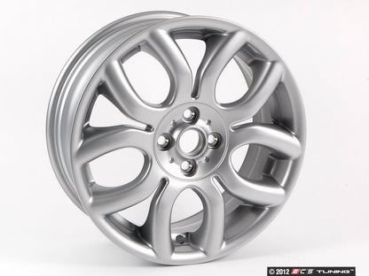 Jante de liga leve 7Jx17 ET48 cor prata OEM 36116775685 para MINI R50, R53, R56, R55 Clubman, R52 Cabrio, R57 Cabrio, R58 Coupé, R59 Roadster... e muito mais. MINI originais.