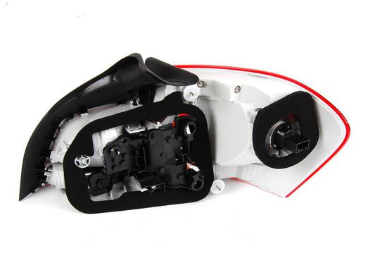 Links hinterer Pilot für BMW 1 E82 -Serie, E88 (OEM 63217273427). Original BMW.
