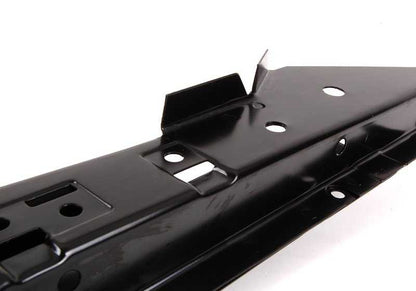 Soporte delantero izquierdo OEM 41131911155 para BMW E30 {316, 316i todos los modelos con motor M10}. Pieza original BMW.