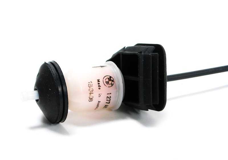 Tubo de ventilación OEM 11157532649 para BMW E65, E66. Original BMW.