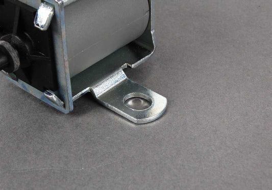 Válvula elétrica OEM 17302243804 para BMW E36 e E34. BMW original.