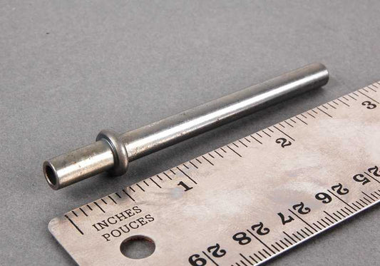 Tubo guía de varilla medidora de aceite OEM 11411267201 para BMW 114, 1502, 1600, 1602, 2002, 2502. Original BMW.