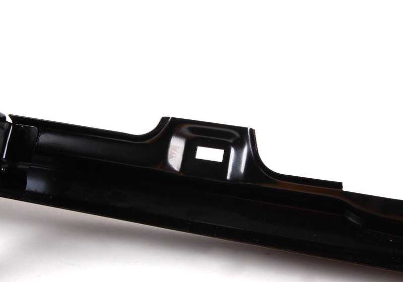 Soporte frontal OEM 41331945719 para BMW Serie 3 E30. Pieza delantera de carrocería, estructura del frontal del coche. Compatible con todos los modelos BMW E30. Original BMW.