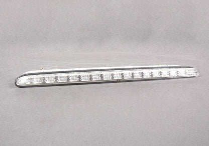 Tercera Luz de Freno para BMW Serie 3 E46 (OEM 63216920740). Original BMW