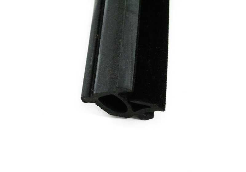 Guía de ventana trasera derecha OEM 51348176588 para BMW E34. Original BMW.