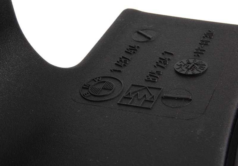 BMW Resonator 5 E39, 7 E38 Series (OEM 13711432413). BMW d'origine.