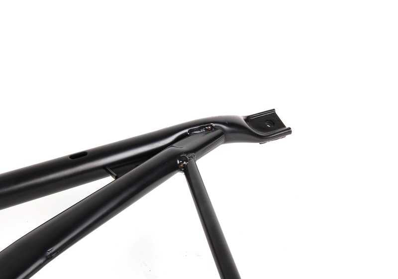 Refuerzo de chasis inferior OEM 51718410212 para BMW E36 y Z3. Original BMW.