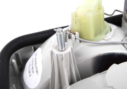 Luz trasera portón trasero derecha para BMW E34 (OEM 63211379398). Original BMW