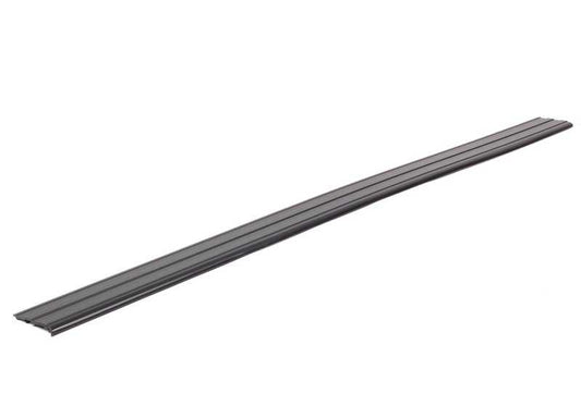Embellecedor de umbral de puerta OEM 51471888427 para BMW E30. Pieza original BMW.