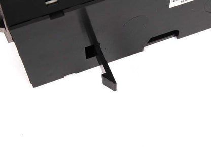 Panel de mandos central OEM 61316958028 para MINI R50, R52, R53. Compatible con modelos MINI One, Cooper, Cooper S (2000-2008). Pieza original MINI.