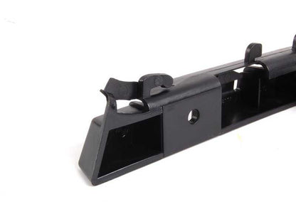Soporte derecho OEM 51117135576 para BMW E65, E66. Original BMW.