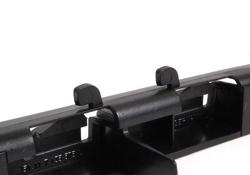 OEME LEFT SUPPORT 51117135575 FOR BMW 7 E65 and E66. Front coat lace piece. Original BMW.