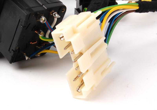 Interruptor luces e intermitentes OEM 61311377077 para BMW E30, E24. Pieza original BMW.