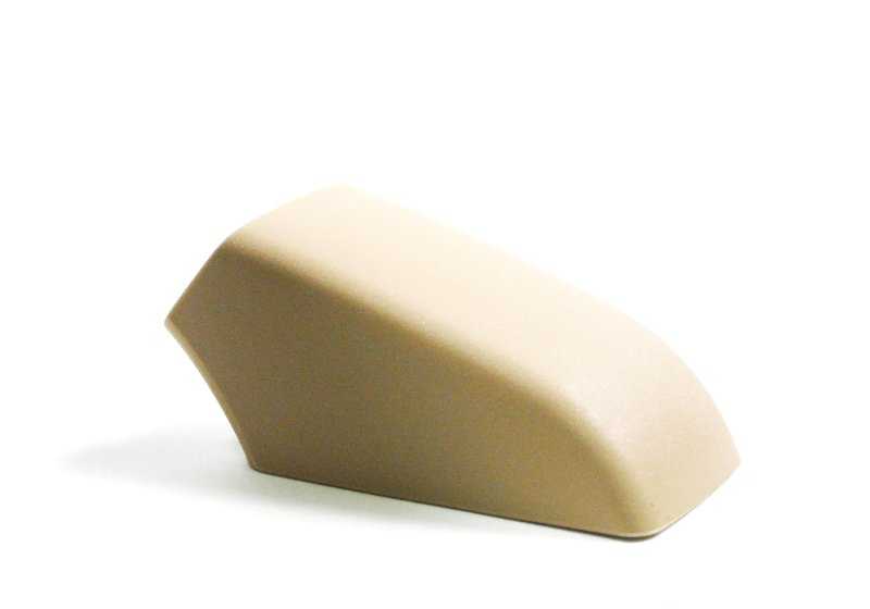 Caperuza color Hellbeige OEM 51168244448 para BMW Serie 3 E46. Original BMW.