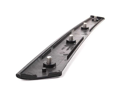 Moldura aluminio puerta delantera izquierda OEM 51457047155 para BMW E46 {316i AL11, AL12, AL21, AL22, AL51, AN72, AN82, AX31, AX32, AX41}. Original BMW.