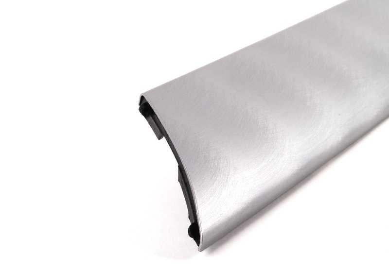 Moldura aluminio puerta delantera izquierda OEM 51457047155 para BMW E46 {316i AL11, AL12, AL21, AL22, AL51, AN72, AN82, AX31, AX32, AX41}. Original BMW.