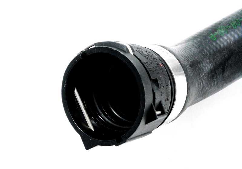 Manguera del sistema de refrigeración OEM 11531705224 para BMW E38 y E39. Recambio original BMW.