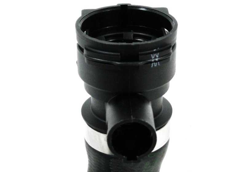 Manguera del sistema de refrigeración OEM 11531705224 para BMW E38 y E39. Recambio original BMW.
