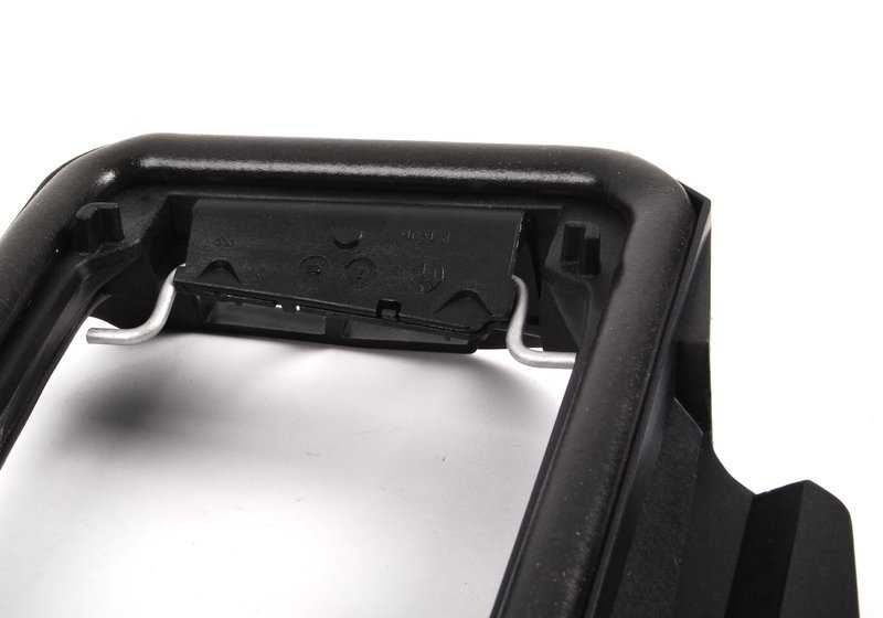 Conducto de aire derecho OEM 64318386178 para BMW E65 y E66. Compatible con modelos 730d, 730i, 735i (producción 2001-2008). Repuesto original BMW.