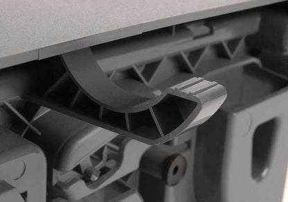Cubierta batería OEM 51476949965 para BMW E90 {316d, 316i} todos los modelos compatibles. Pieza original BMW.