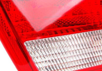 Piloto trasero izquierdo portón OEM 63218368759 para BMW E46 (Compact, Berlina, Touring, Coupé, Cabrio, M3). Original BMW.