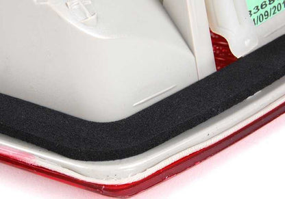 Piloto trasero izquierdo portón OEM 63218368759 para BMW E46 (Compact, Berlina, Touring, Coupé, Cabrio, M3). Original BMW.