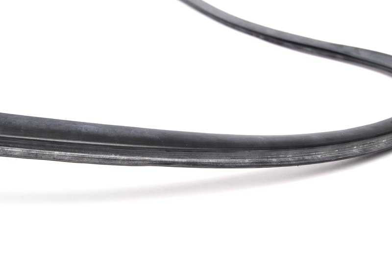 Junta de goma para la luneta trasera OEM 51318132653 para BMW E36. Original BMW.