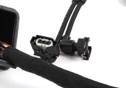 Cableado de motor OEM 12517513551 para BMW E39. Original BMW.