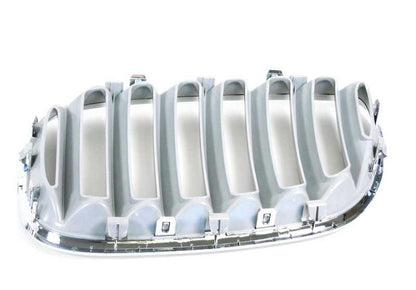 Grille d'ornement avant droit 51137124816 pour BMW X5 E53. BMW d'origine.