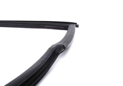 Cantonera izquierda OEM 51717161687 para BMW serie 3 E46 (316Ci, 318i, 318ti... y más). Original BMW.