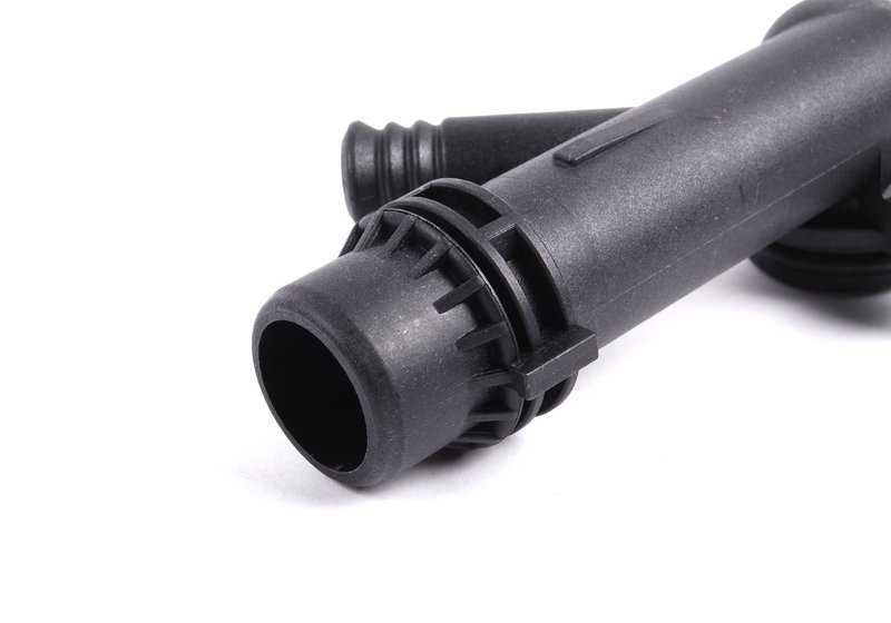 OEM refrigerant connector 11531708808 for BMW E36, E46, Z3. Compatible with M43 engines. Original BMW spare.