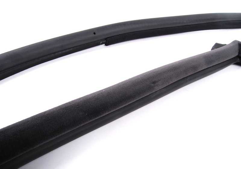 Cantonera izquierda OEM 51717161687 para BMW serie 3 E46 (316Ci, 318i, 318ti... y más). Original BMW.