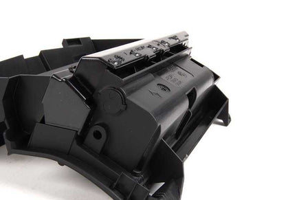 Soporte para BMW Serie 3 E46 (OEM 51168230902). Original BMW