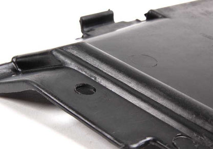 Cubierta de protección inferior OEM 51718171972 para BMW Serie 7 E38. Original BMW.