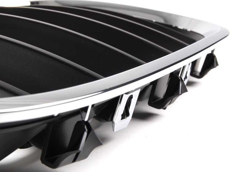 Grille d'ornement avant droit 51137113734 pour BMW X5 E53. BMW d'origine.